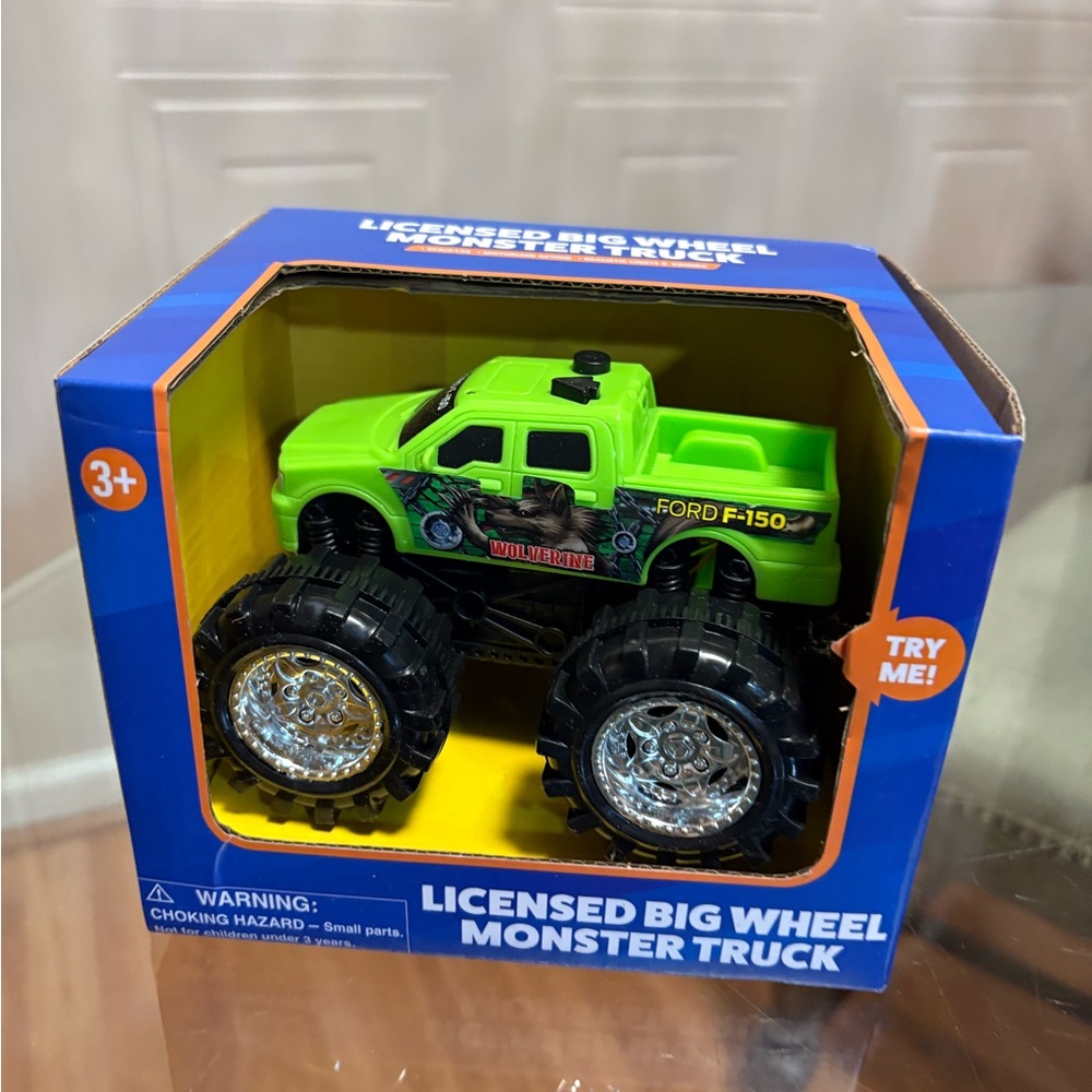 Licensed  Big-F-150 Big Wheel Monster Truck Battery Operated Toy Blue New in Box